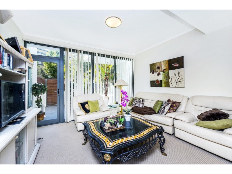 4F/541 Pembroke Road, Leumeah NSW 2560