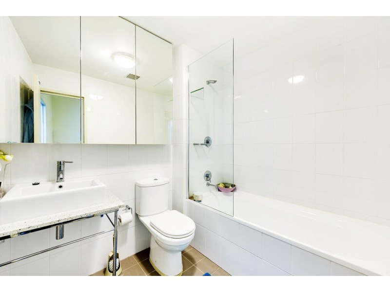4F/541 Pembroke Road, Leumeah NSW 2560