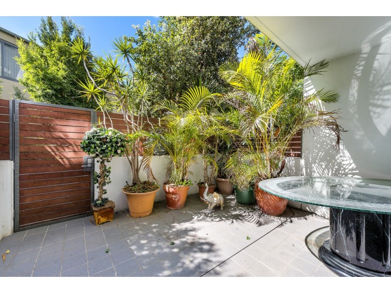 4F/541 Pembroke Road, Leumeah NSW 2560