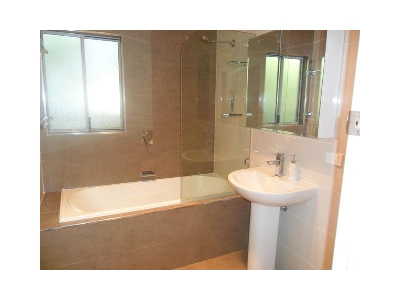 34 BURNS ROAD, Leumeah NSW 2560