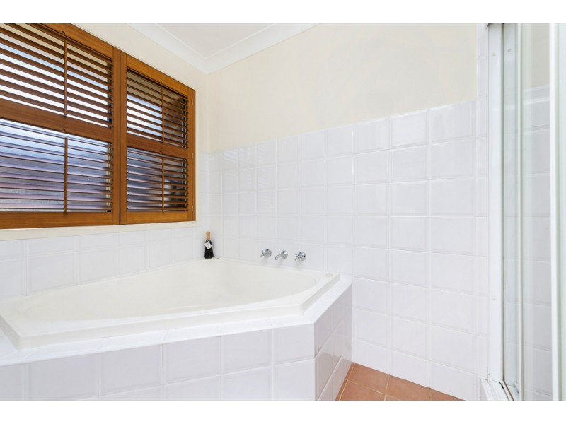 16 LAKESIDE STREET, Currans Hill NSW 2567