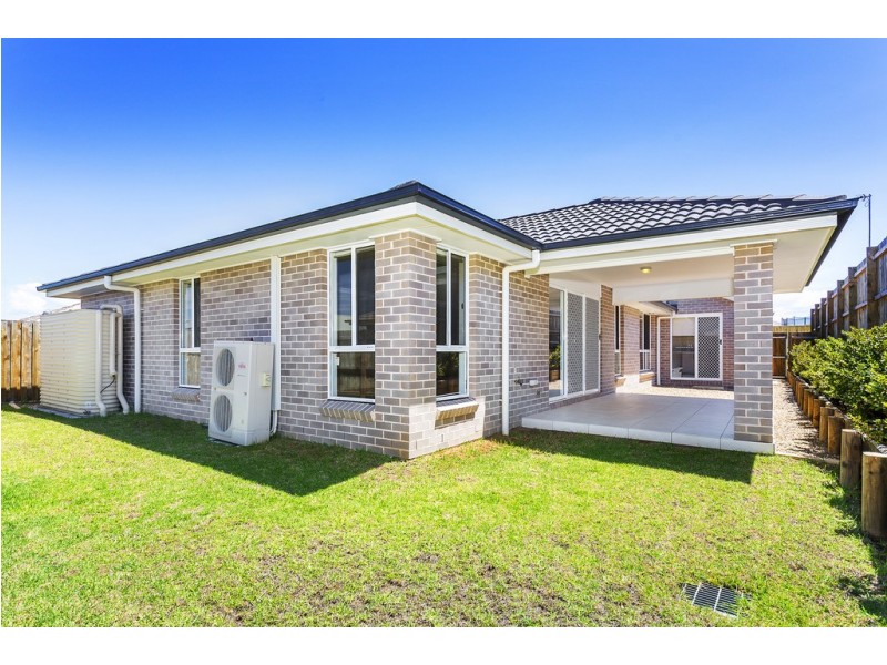 13 YOUNG CIRCUIT, Elderslie NSW 2570