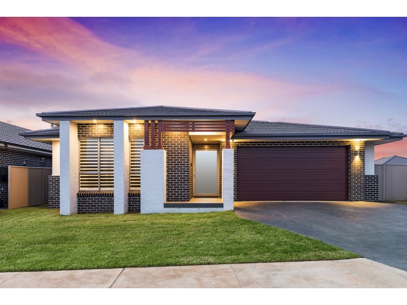 6 Silky Road, Spring Farm NSW 2570