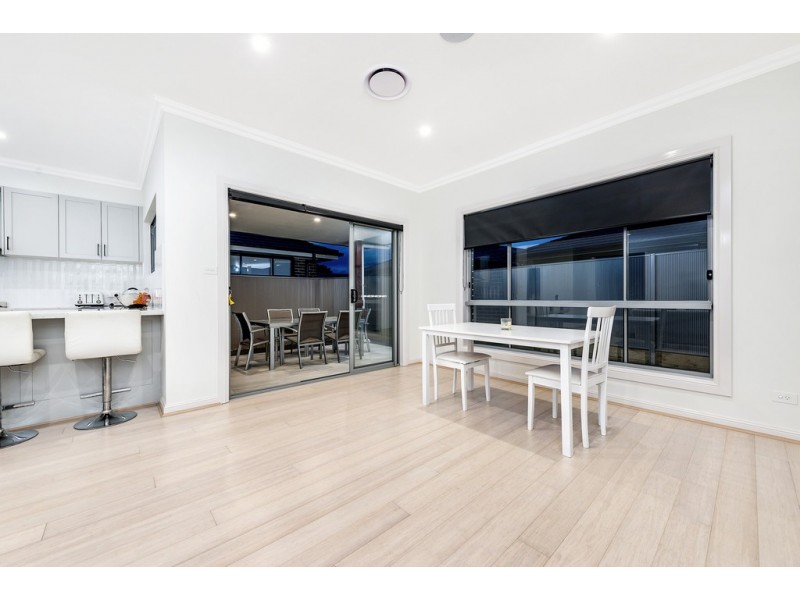 6 Silky Road, Spring Farm NSW 2570