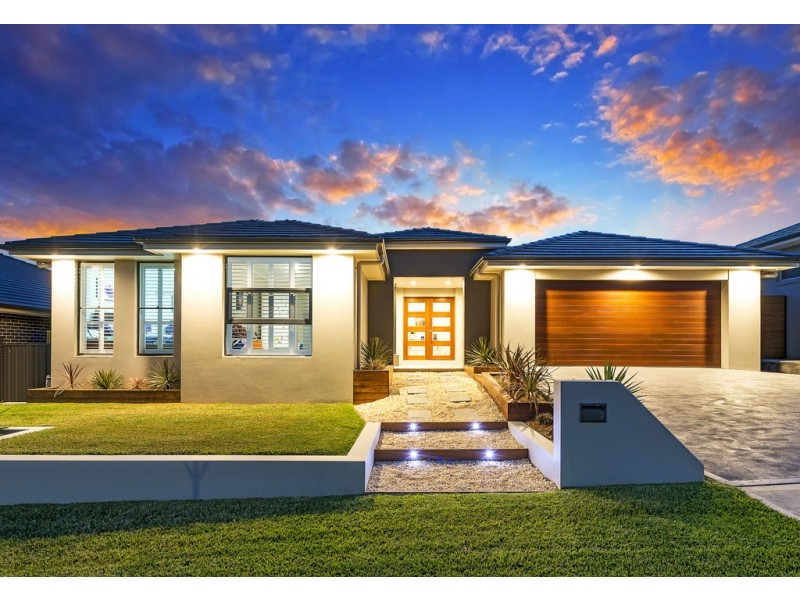 7 Carden Street, Oran Park NSW 2570