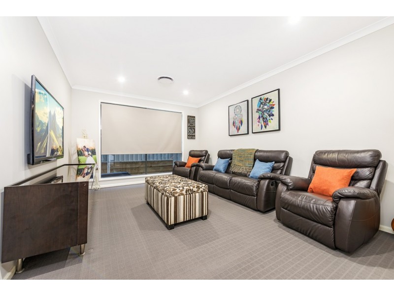7 Carden Street, Oran Park NSW 2570