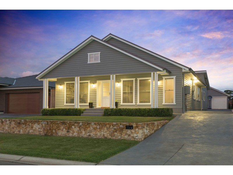 11 Dengate Close, Elderslie NSW 2570