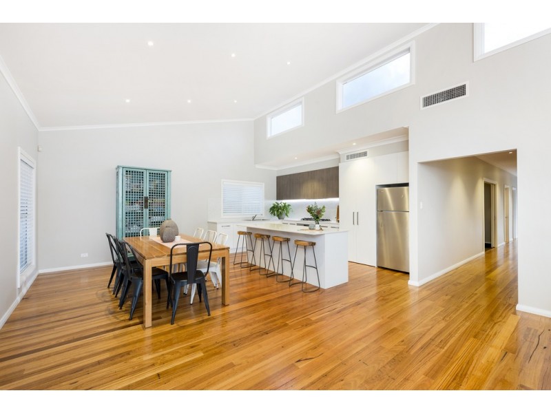 11 Dengate Close, Elderslie NSW 2570