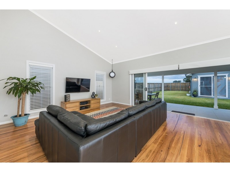 11 Dengate Close, Elderslie NSW 2570