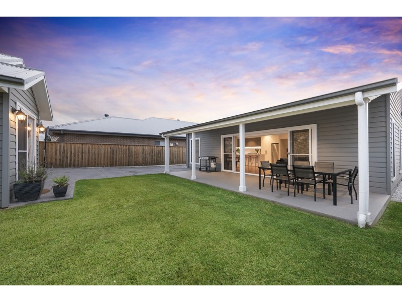 11 Dengate Close, Elderslie NSW 2570