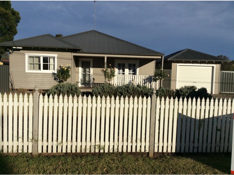 125 BURRAGORANG ROAD, Mount Hunter NSW 2570