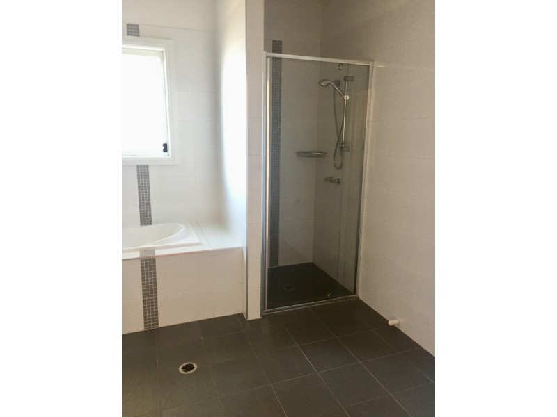 125 BURRAGORANG ROAD, Mount Hunter NSW 2570