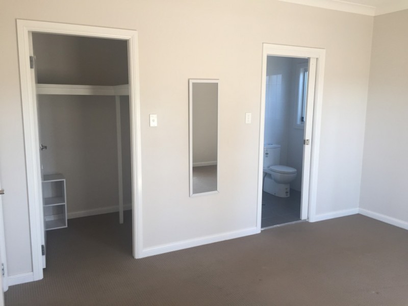 125 BURRAGORANG ROAD, Mount Hunter NSW 2570