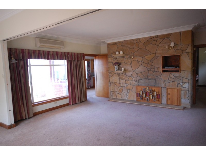 16 Bay Street, Parklands TAS 7320