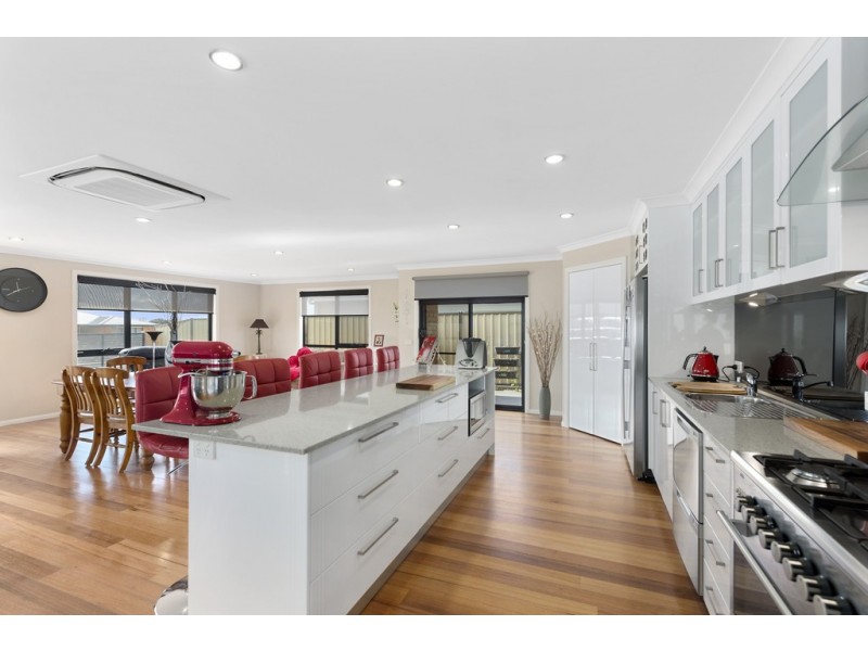 78 Cardigan Street, Somerset TAS 7322