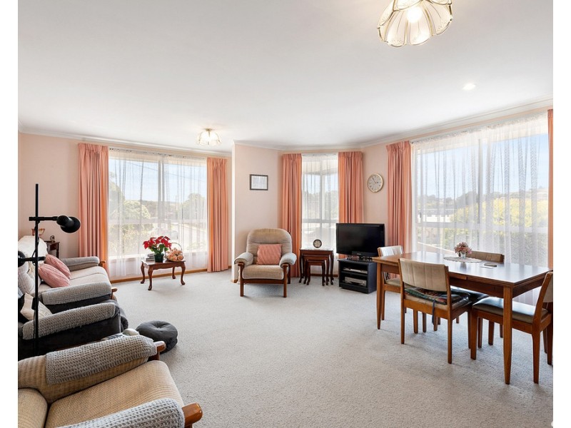 1/27 Mooreville Road, Park Grove TAS 7320