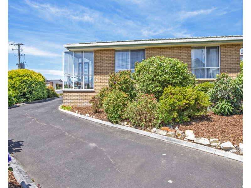1/27 Mooreville Road, Park Grove TAS 7320