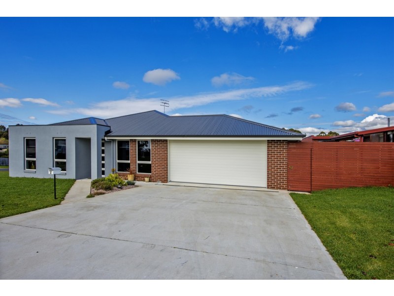 3 Old Cam Road, Somerset TAS 7322