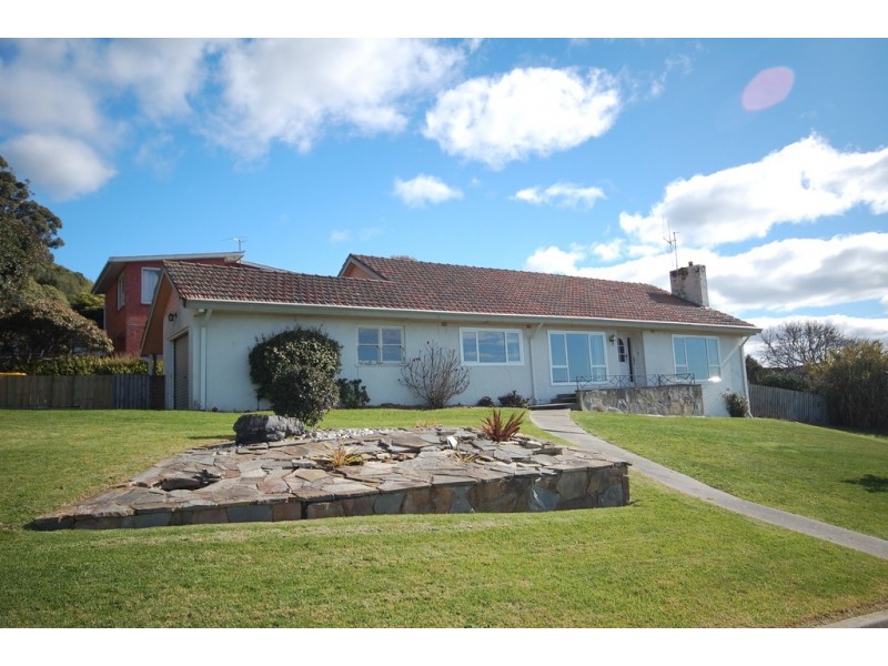 10 Frederick Street, Ocean Vista TAS 7320
