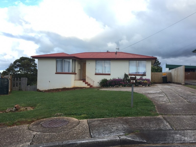37 WINTER AVENUE, Upper Burnie TAS 7320