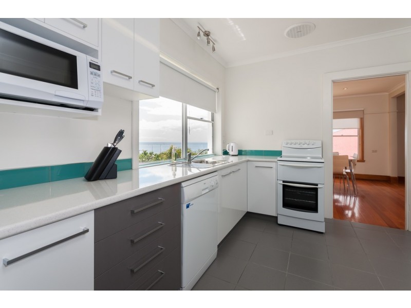 6 MOLLISON STREET, Parklands TAS 7320
