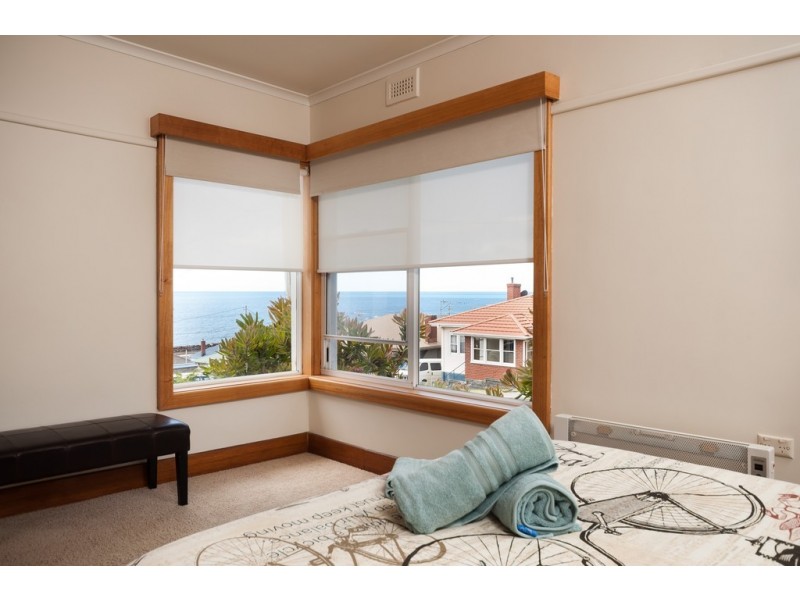 6 MOLLISON STREET, Parklands TAS 7320