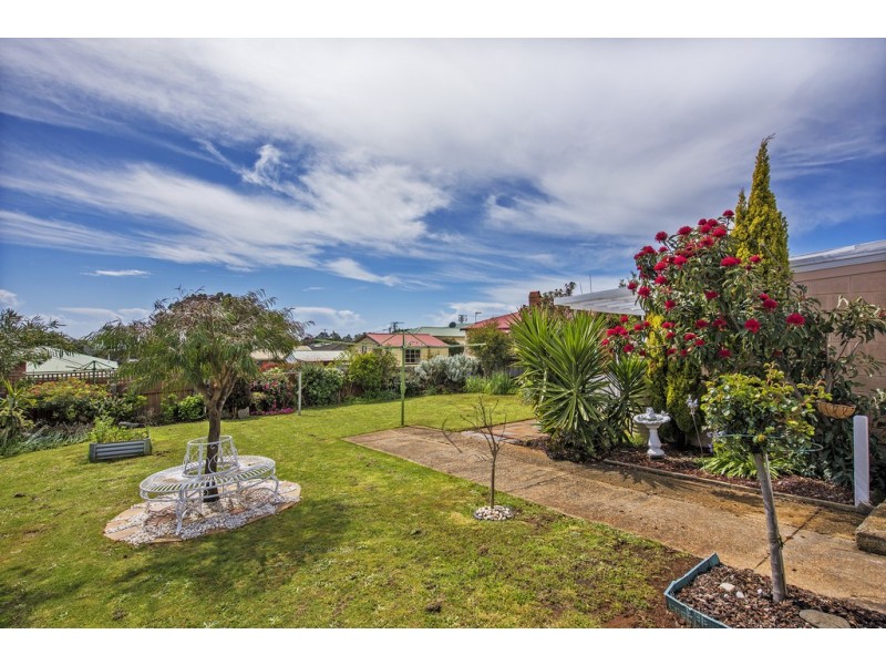 2 Linton Street, Upper Burnie TAS 7320