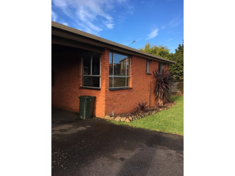 2/ 9 Turnbull Avenue, Upper Burnie TAS 7320
