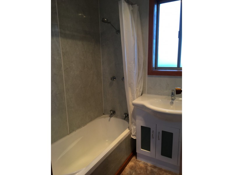 2/ 9 Turnbull Avenue, Upper Burnie TAS 7320