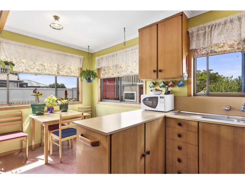 30 Falmouth Street, Somerset TAS 7322