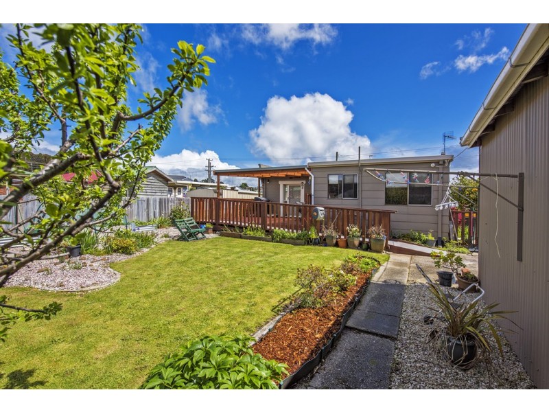 30 Falmouth Street, Somerset TAS 7322