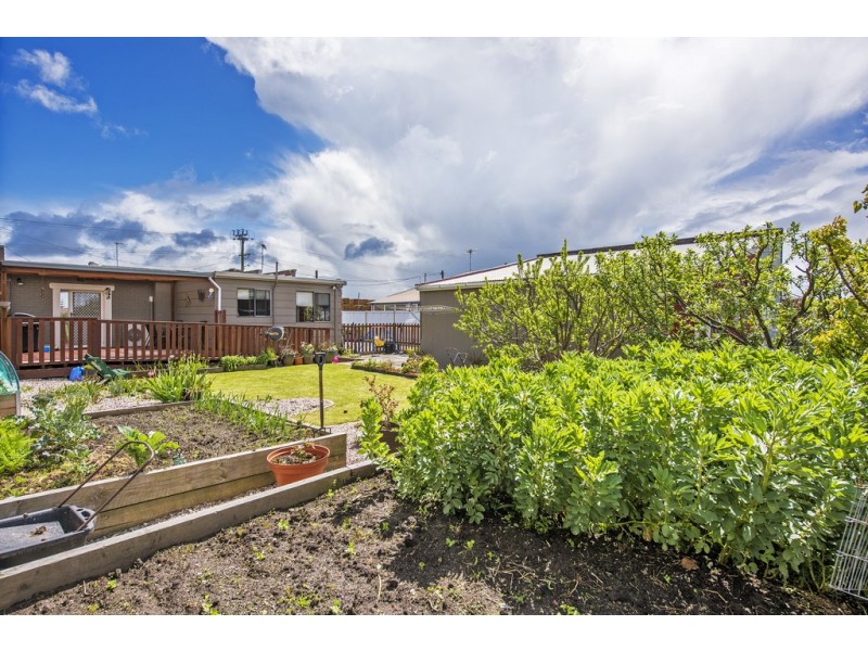 30 Falmouth Street, Somerset TAS 7322
