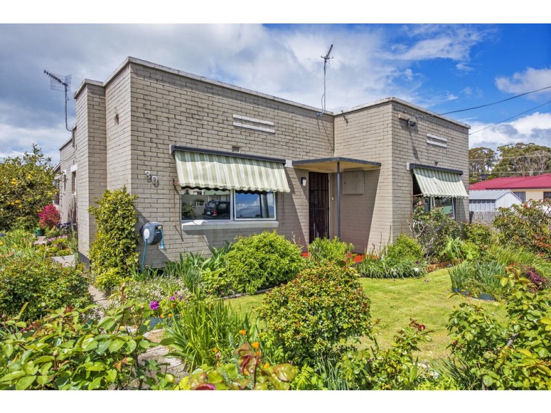 30 Falmouth Street, Somerset TAS 7322
