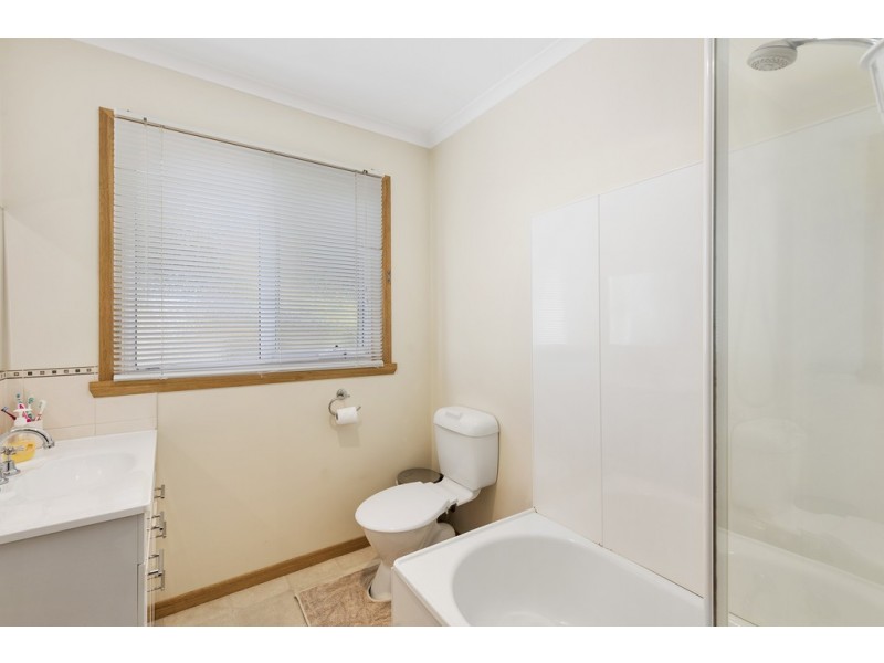 25 Saundridge Road, Cooee TAS 7320