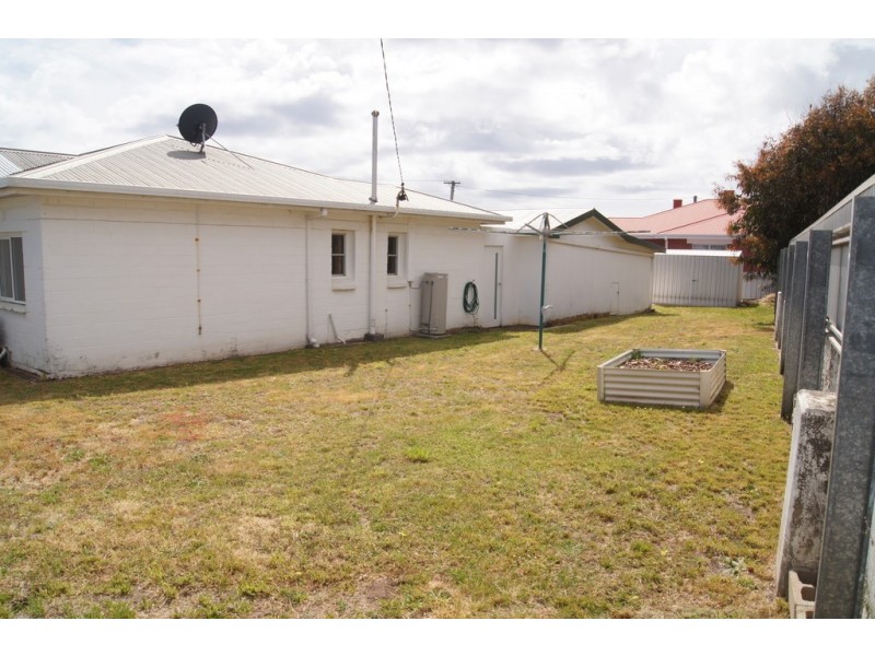 2 Falmouth Street, Somerset TAS 7322