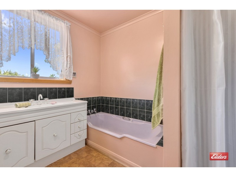 42 Roslyn Avenue, Romaine TAS 7320