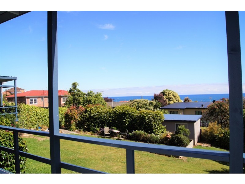 1 Claude Place, Ocean Vista TAS 7320