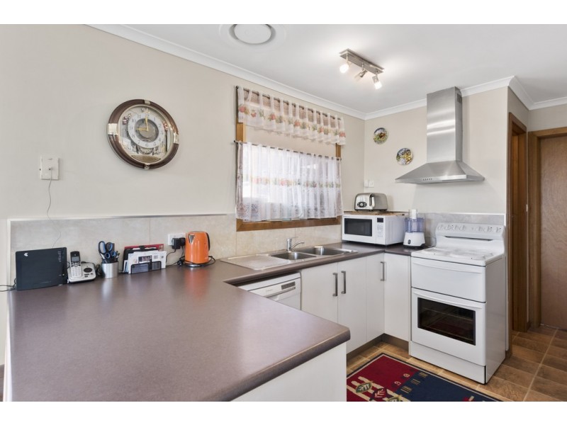 1 Adelong Place, Ulverstone TAS 7315