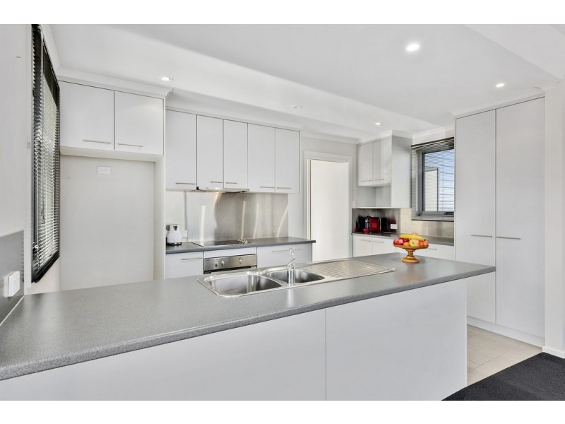 2/3 Bowick Street, Wynyard TAS 7325