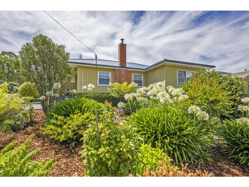 11 Gepp Street, Rosebery TAS 7470