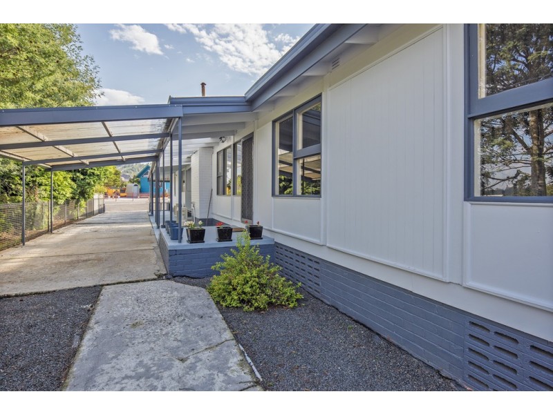 28 Agnes Street, Rosebery TAS 7470