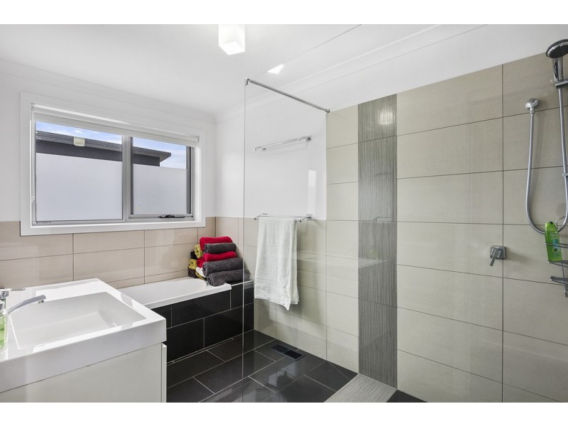 2 Cardinal Court, Park Grove TAS 7320