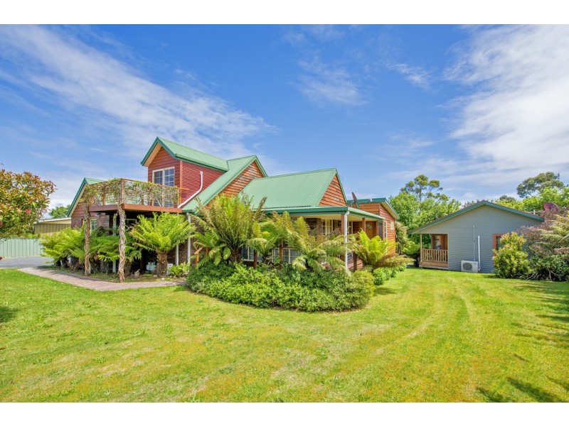 15 Reid Street, Strahan TAS 7468