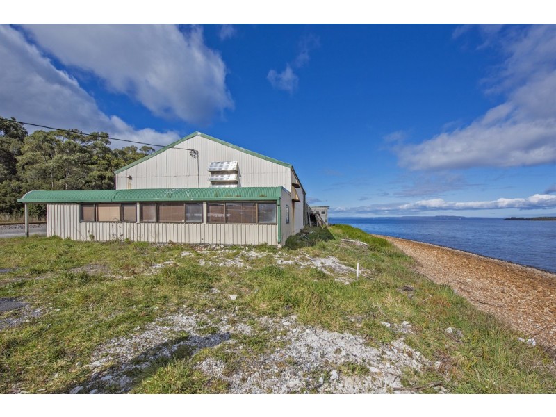 70 Esplanade, Strahan TAS 7468