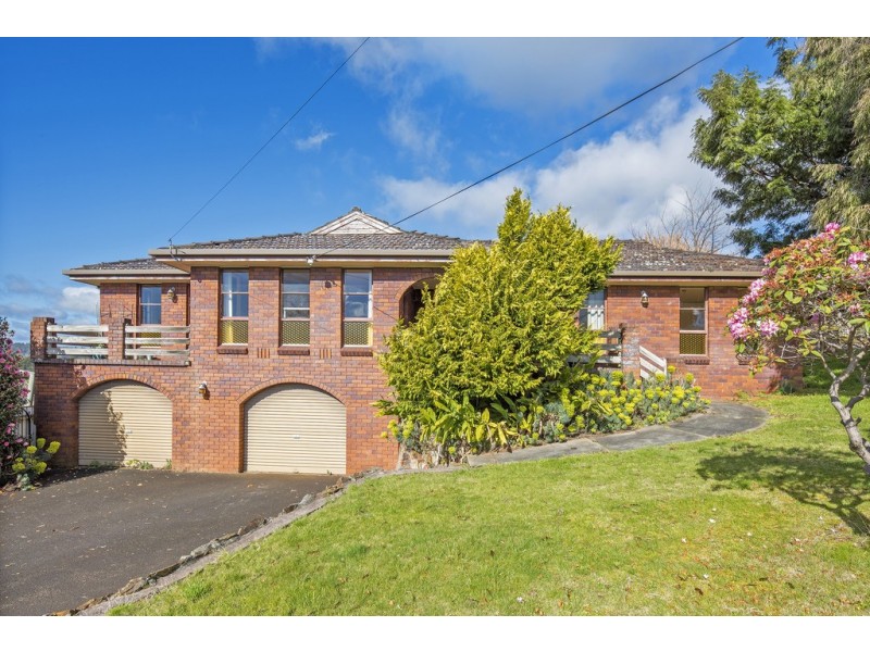 2 Gilmour Crescent, Somerset TAS 7322