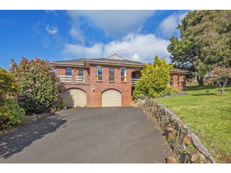 2 Gilmour Crescent, Somerset TAS 7322
