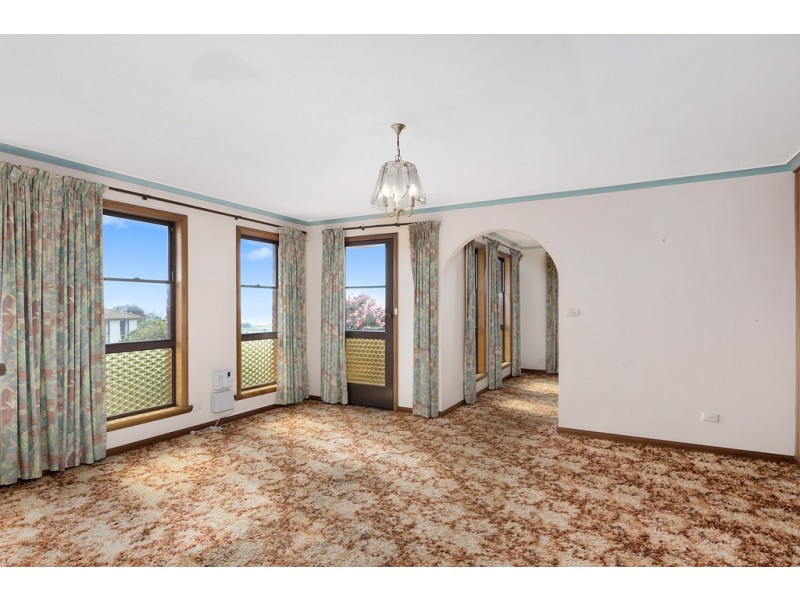 2 Gilmour Crescent, Somerset TAS 7322