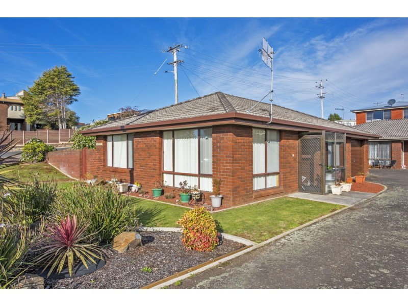 1/18 West Street, Upper Burnie TAS 7320