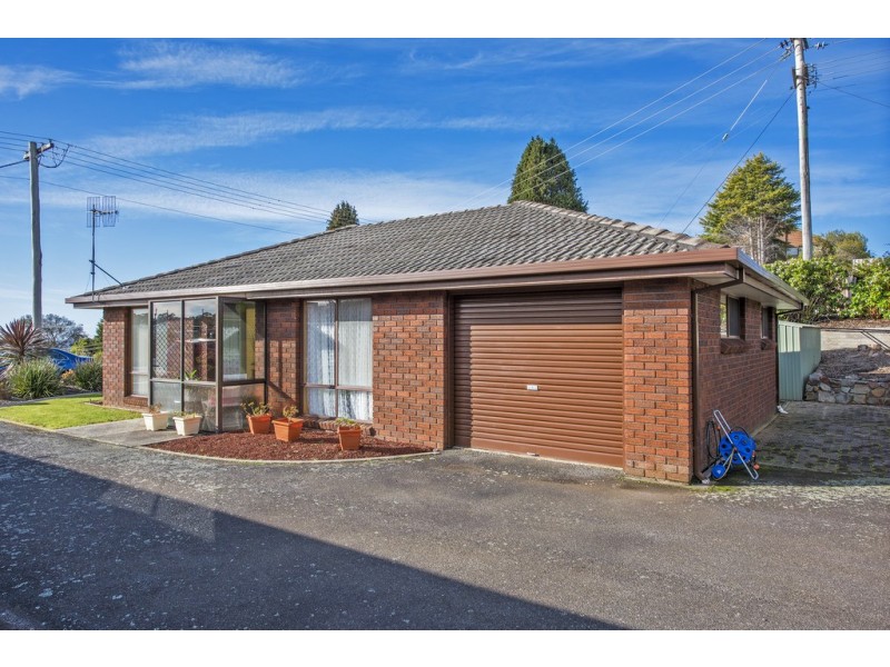 1/18 West Street, Upper Burnie TAS 7320