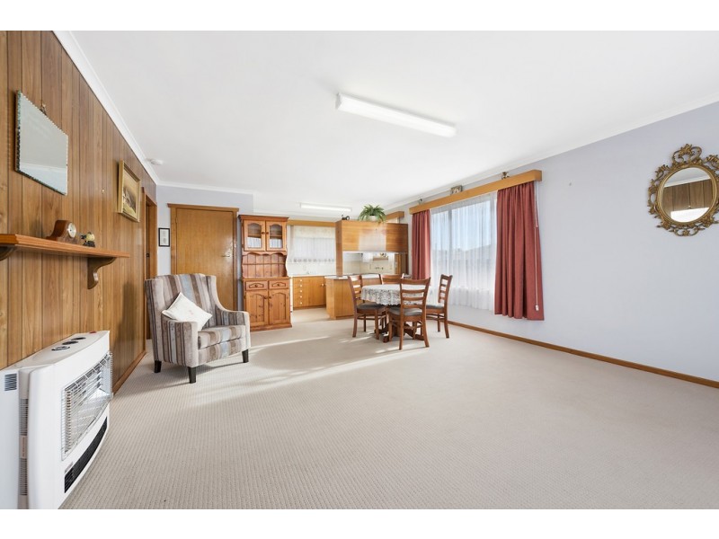 2/13 Linton Street, Upper Burnie TAS 7320